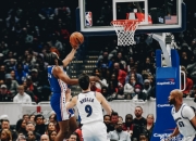 爱游戏官方入口-老鹰连胜76人，一鼓作气晋级东部决赛