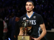 爱游戏官网-费城奇迹夜与平行时空，当76人翻盘国王，杰伦·格林在另一个世界接管了季后赛