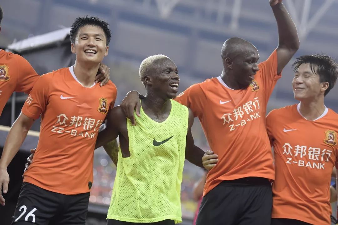 武汉卓尔实力击败大连一方,领先取胜 武汉卓尔实力击败大连一方,领先取胜