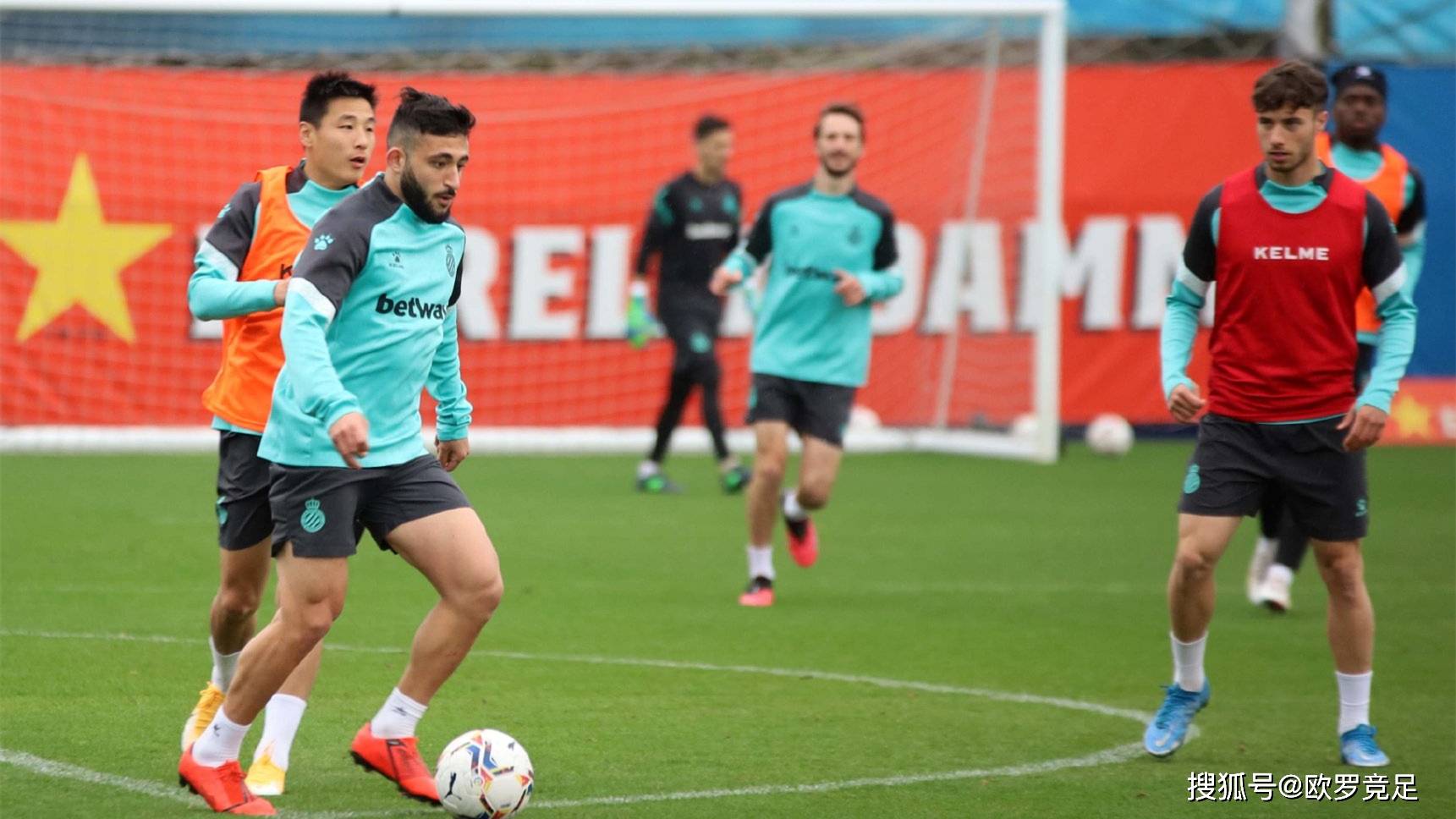 阿尔梅里亚主场告捷,提升保级机会 阿尔梅里亚主场告捷,提升保级机会