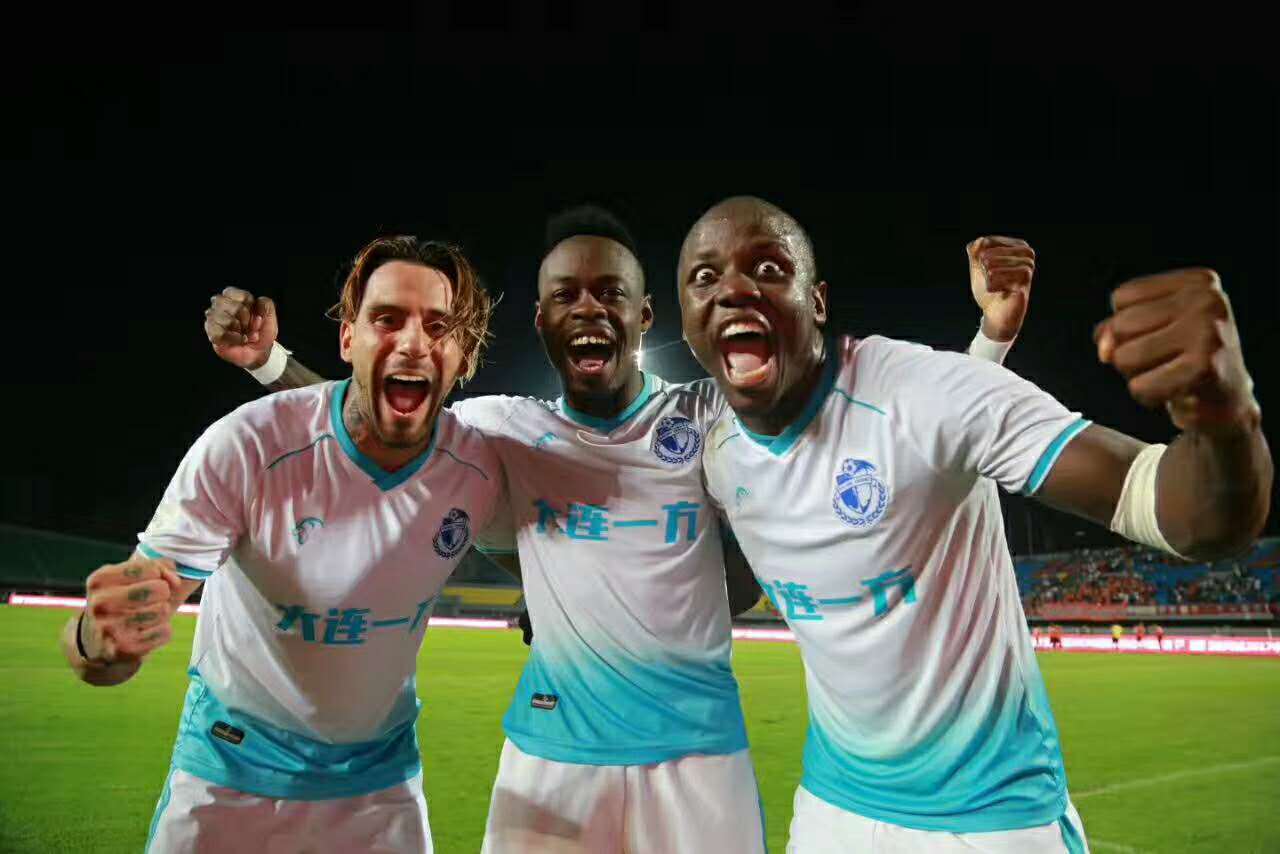 关于重庆斯威坐镇主场战胜大连一方,获得胜利的信息 关于重庆斯威坐镇主场战胜大连一方,获得胜利的信息