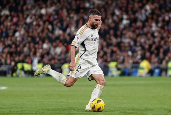 瓦伦西亚遗憾告别,欧冠之路止步 瓦伦西亚遗憾告别,欧冠之路止步