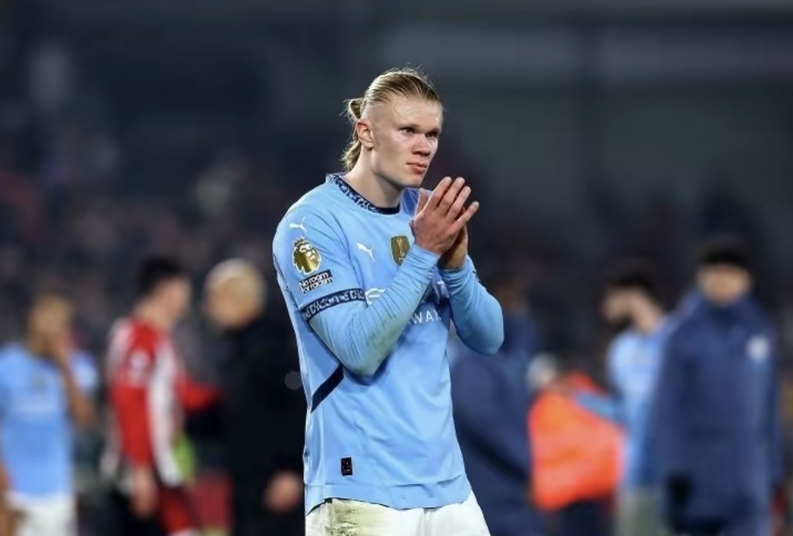 包含欧洲联赛球员备战,为夺冠展开激烈角逐的词条 包含欧洲联赛球员备战,为夺冠展开激烈角逐的词条