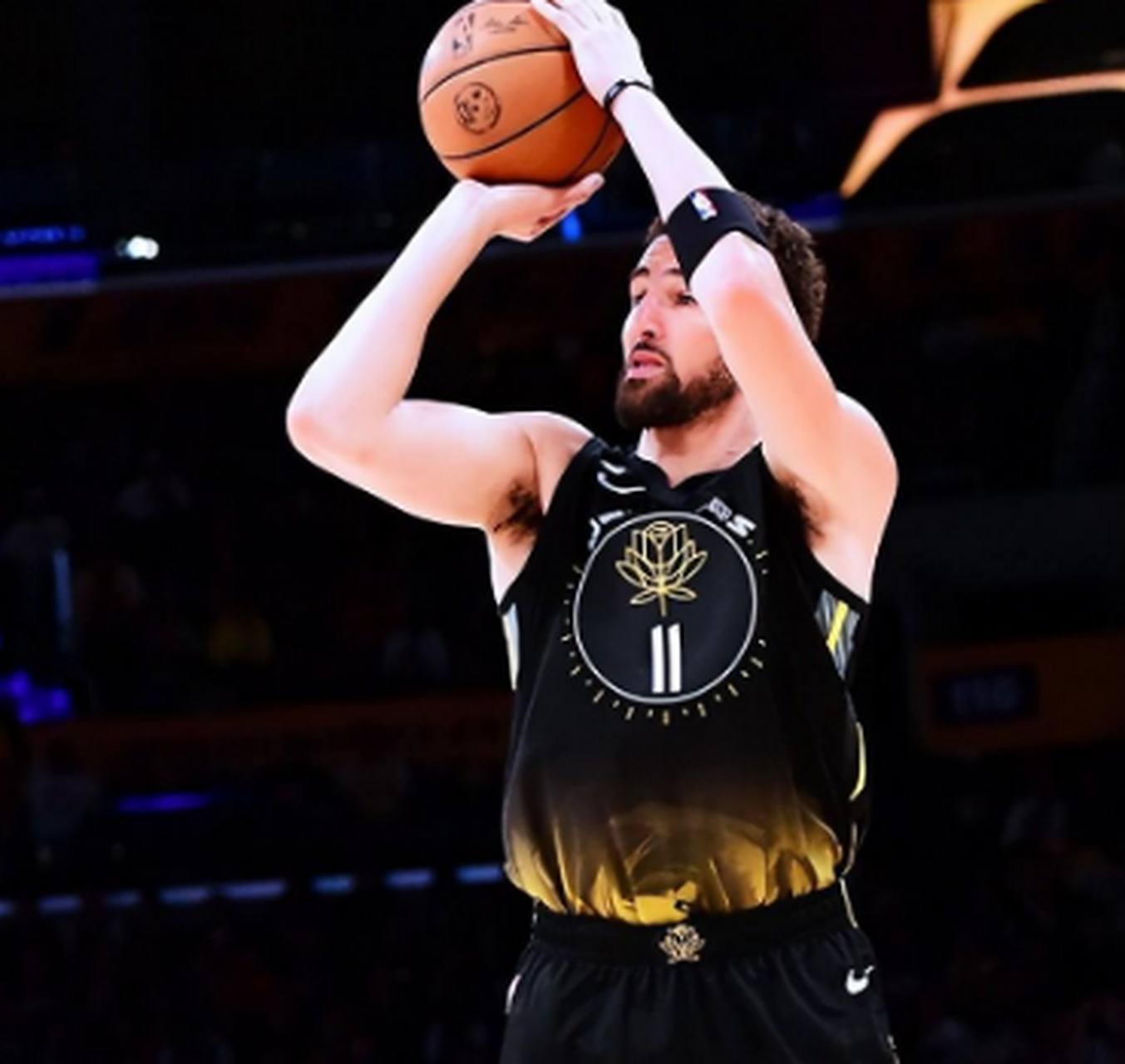 勇士成功卫冕总冠军 勇士成功卫冕总冠军