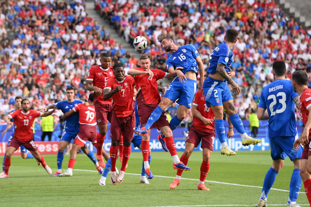 瑞士轻松击败瑞典，挺进欧锦赛半决赛