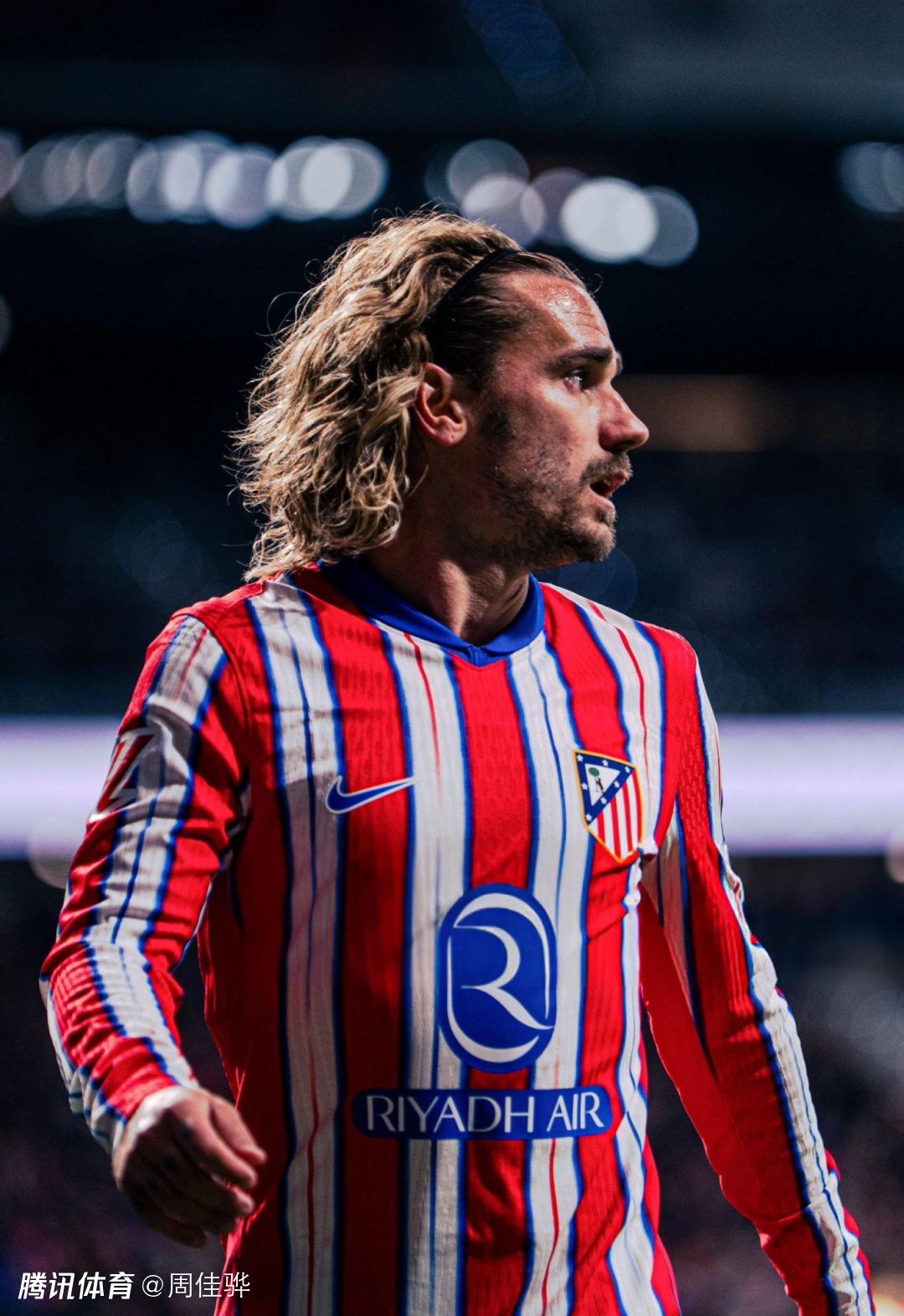 秘鲁鏖战法国,格列兹曼送出助攻 秘鲁鏖战法国,格列兹曼送出助攻