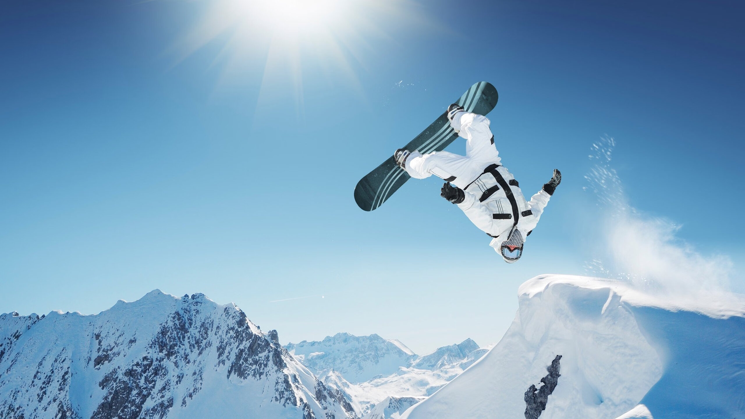 忠诚的叛徒,红牛二队惊艳逆袭,佩雷兹在家门口点燃的背叛火焰